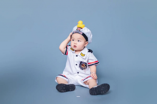博尔塔拉宝宝不爱笑是智商低吗